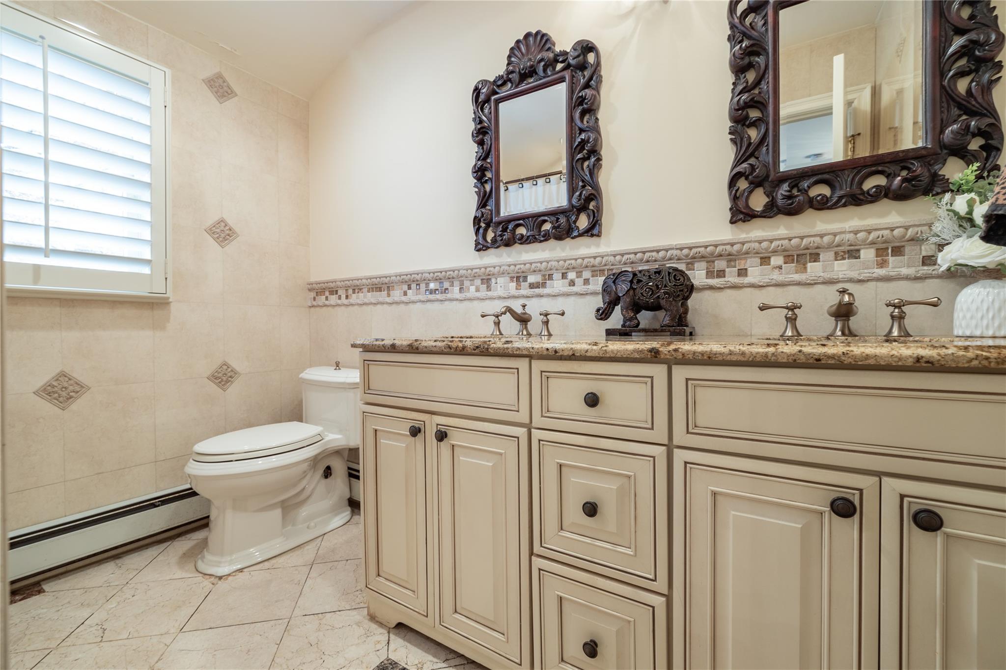 559 Hempstead Avenue, Rockville Centre, New York image 21