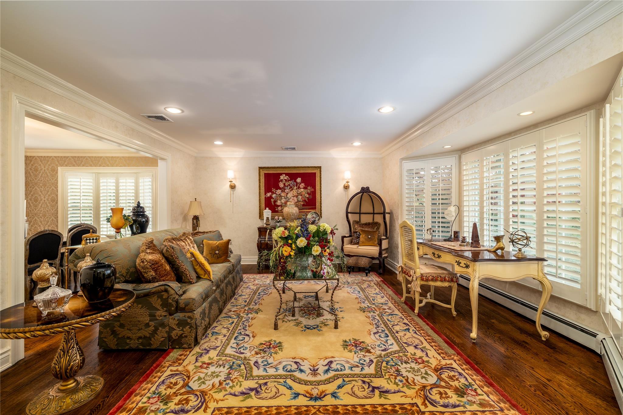 559 Hempstead Avenue, Rockville Centre, New York image 5