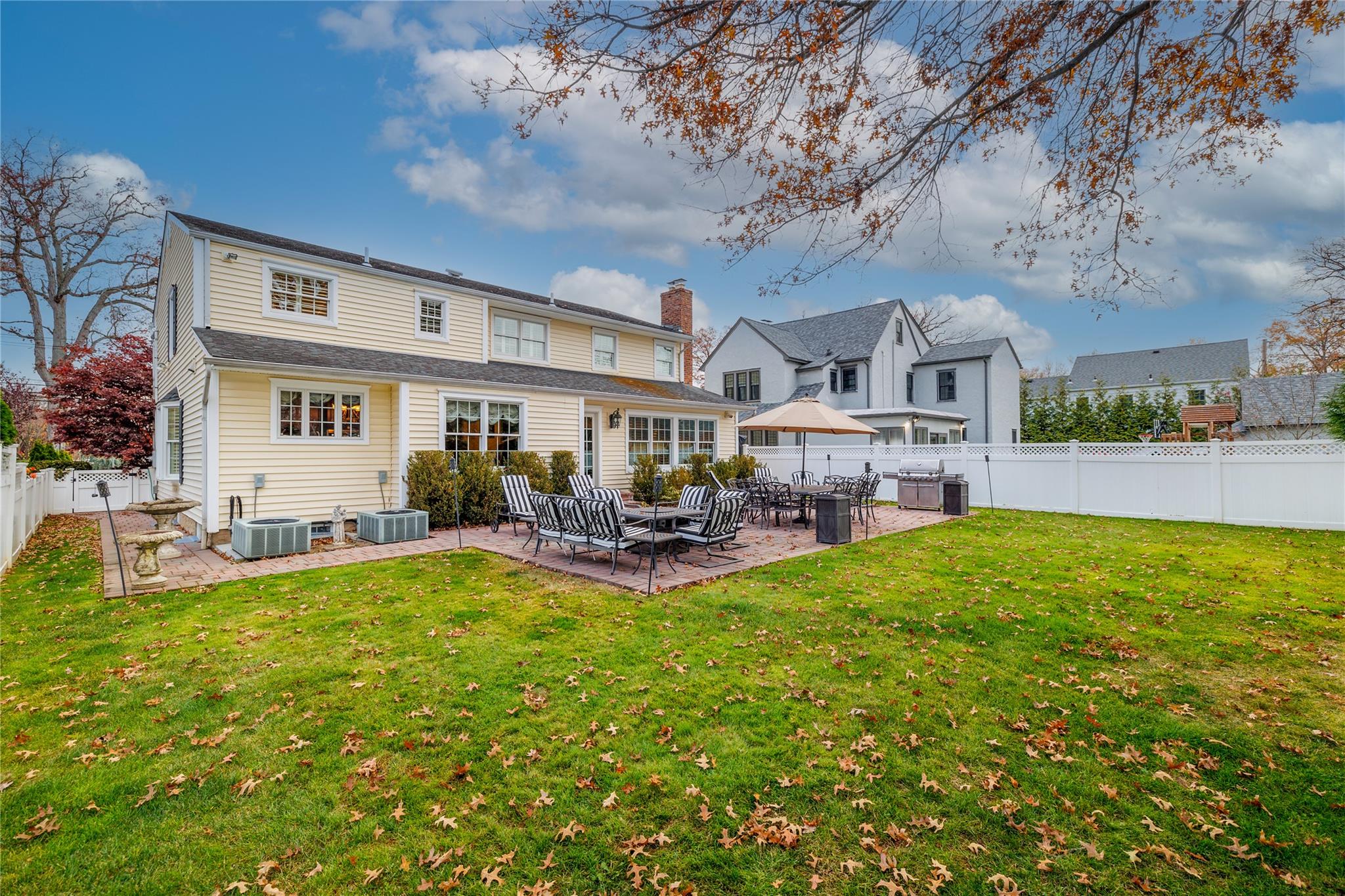 559 Hempstead Avenue, Rockville Centre, New York image 24