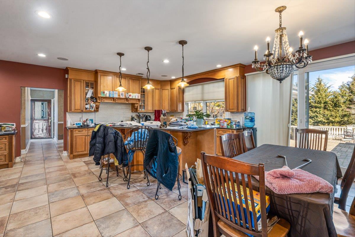 22 Turnberry Court, Dix Hills, New York image 4