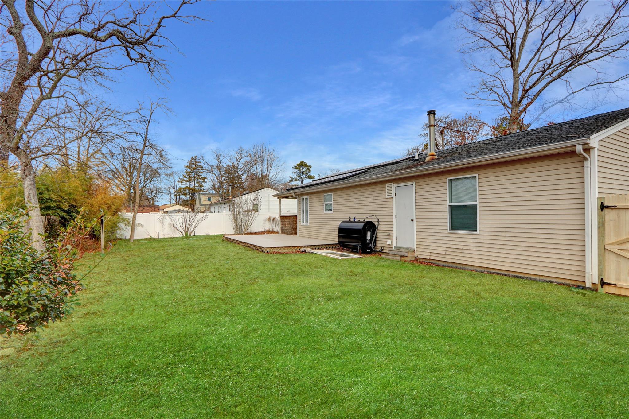 42 Leaf Avenue, Central Islip, New York image 11