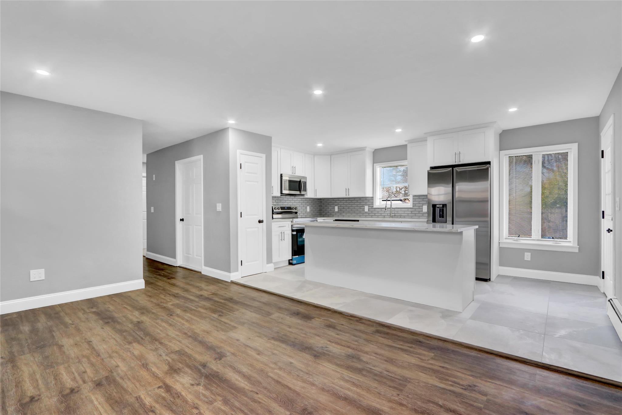 42 Leaf Avenue, Central Islip, New York image 3