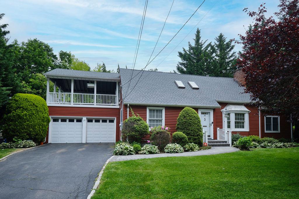 28 Rose Ave Ave, Great Neck, New York image 24