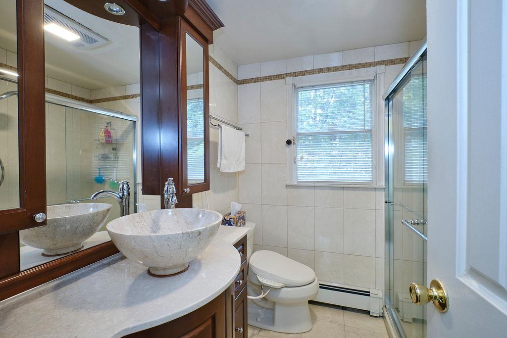 28 Rose Ave Ave, Great Neck, New York image 18