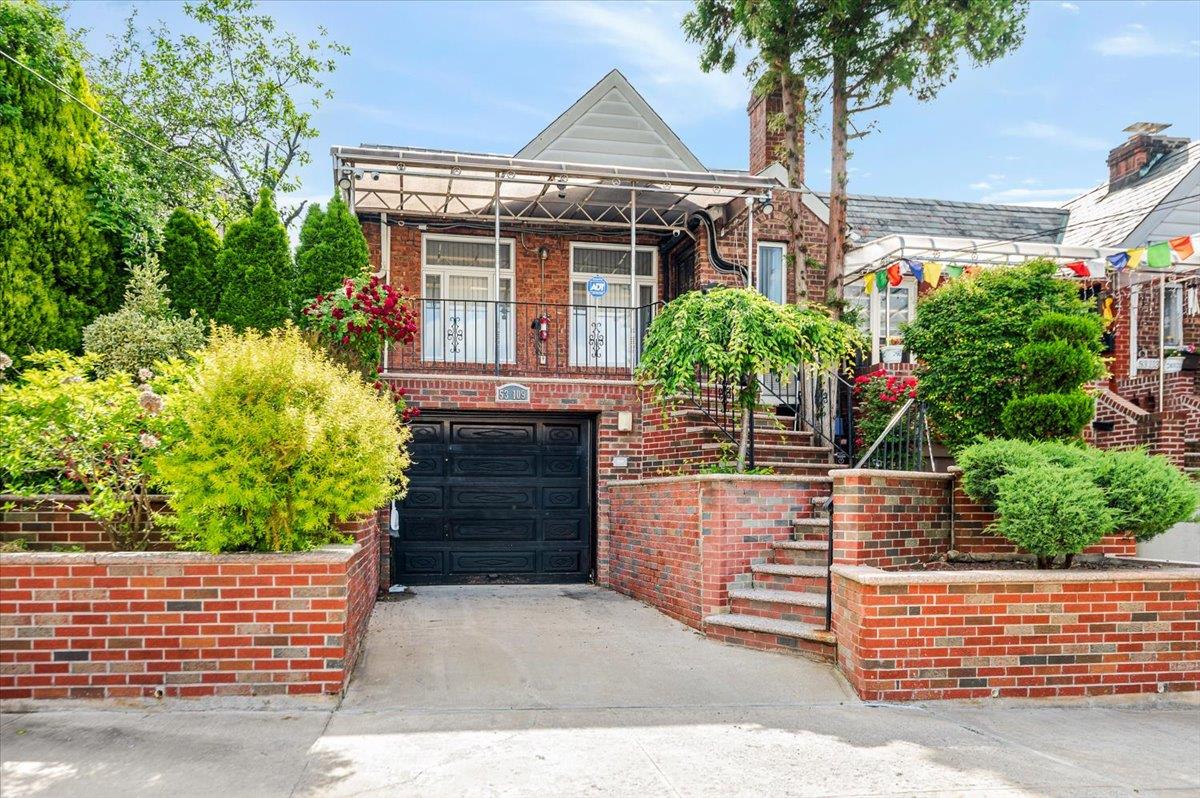Rental Property at 63 Road, Maspeth, Queens, NY - Bedrooms: 3 
Bathrooms: 2 
Rooms: 9  - $4,300 MO.