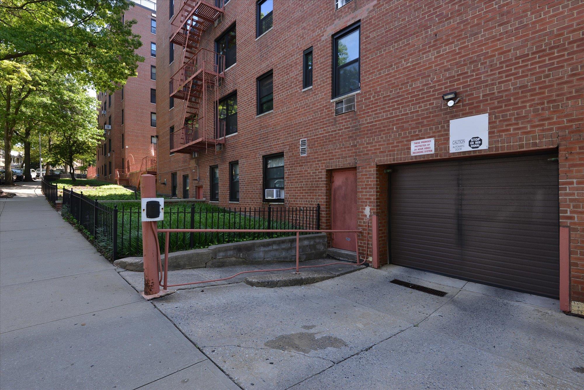 139-15 83rd Avenue #107, Briarwood, New York image 17