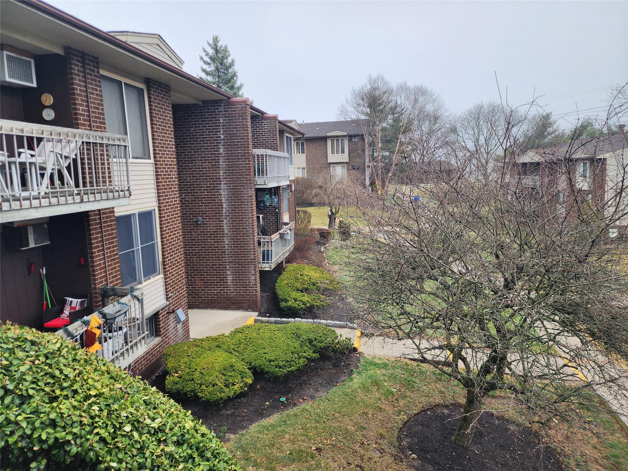 50 Country Club Lane Ln, Pomona, New York image 3