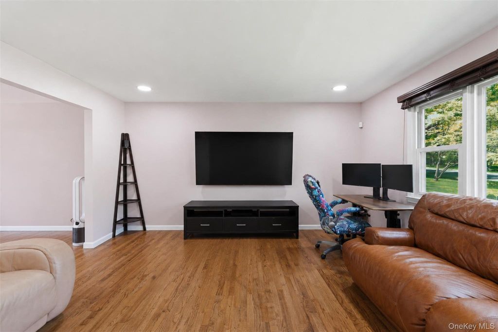 Photo of 21 Denver Drive, New City, NY 10956 (MLS # 996866)