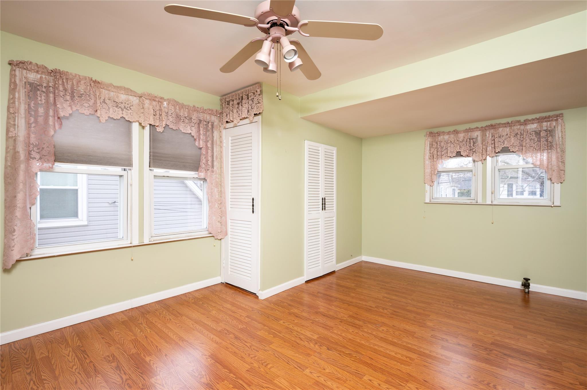 61 Dartmouth Street, Williston Park, New York image 15