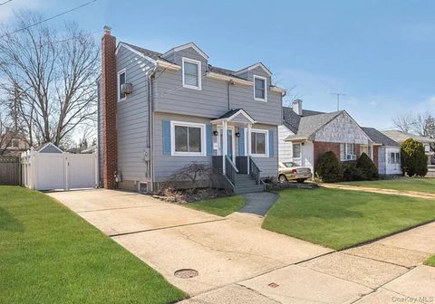 Homes For Sale - 2718 Anthony Avenue<br/> Bellmore, NY 11710