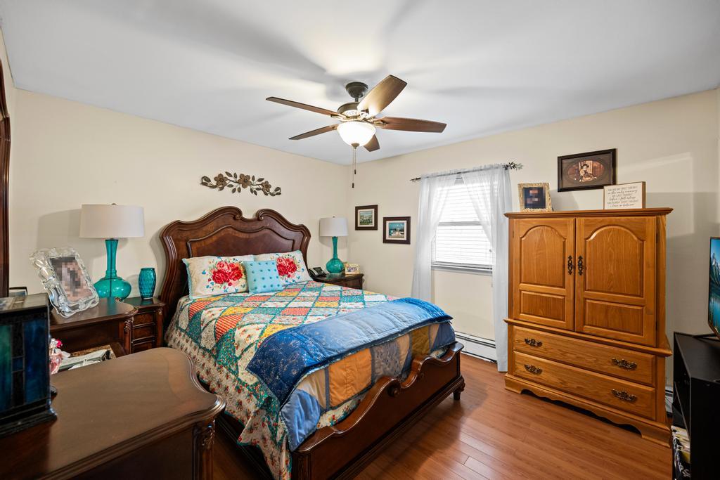 133 Parkwood Drive, Shirley, New York image 16