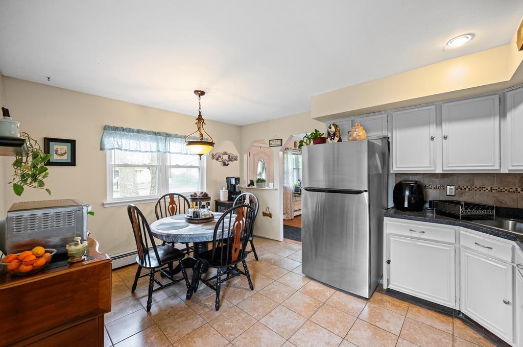 133 Parkwood Drive, Shirley, New York image 11
