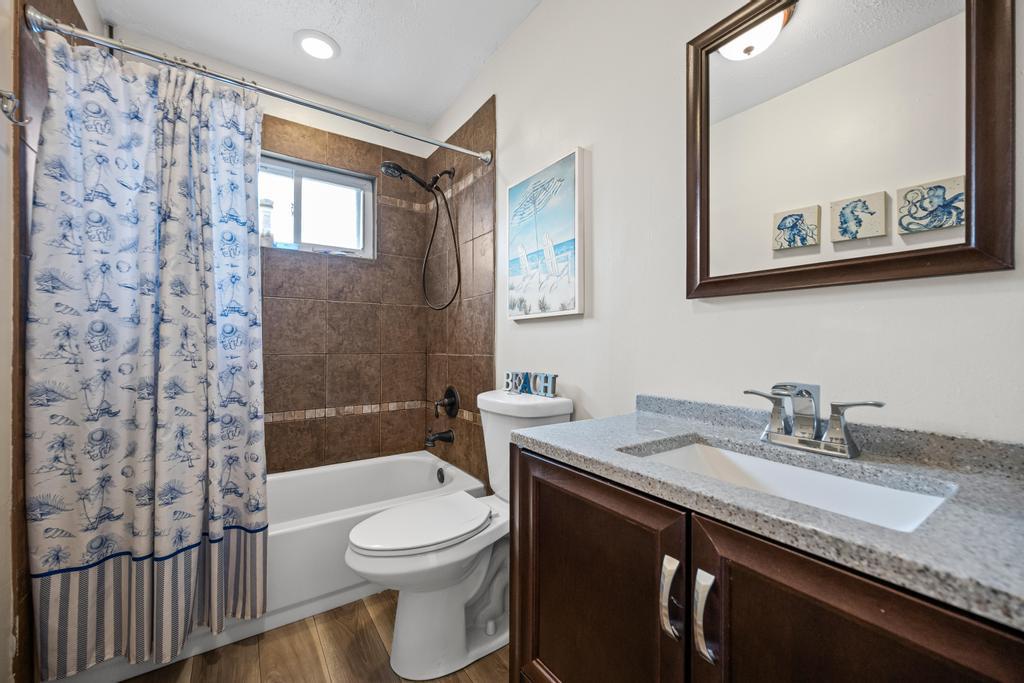 133 Parkwood Drive, Shirley, New York image 15