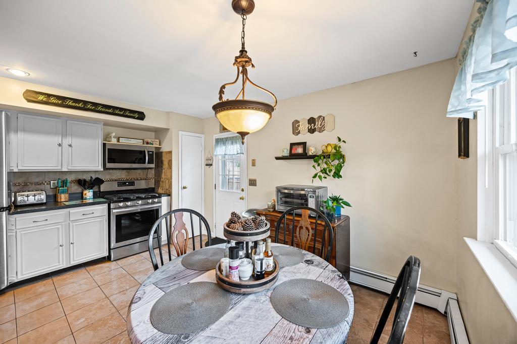 133 Parkwood Drive, Shirley, New York image 9