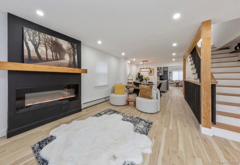 Photo of 136-18 221st Street, Laurelton, NY 11413 (MLS # 949498)