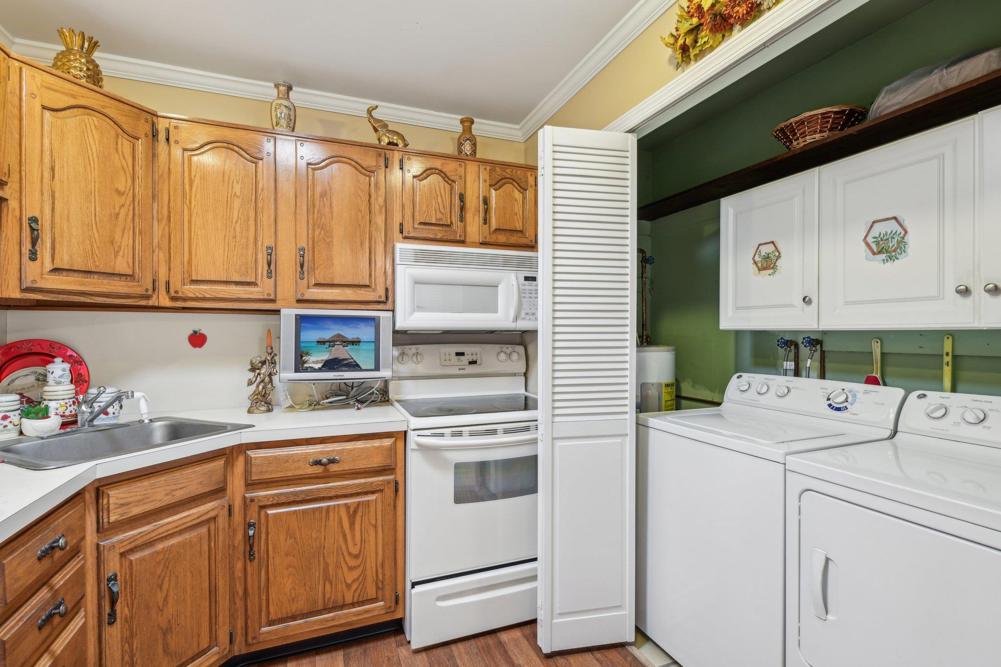 191 Knolls Drive, Stony Brook, New York image 10