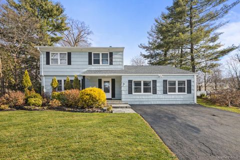 18 Oxford Court Hillcrest NY 10977