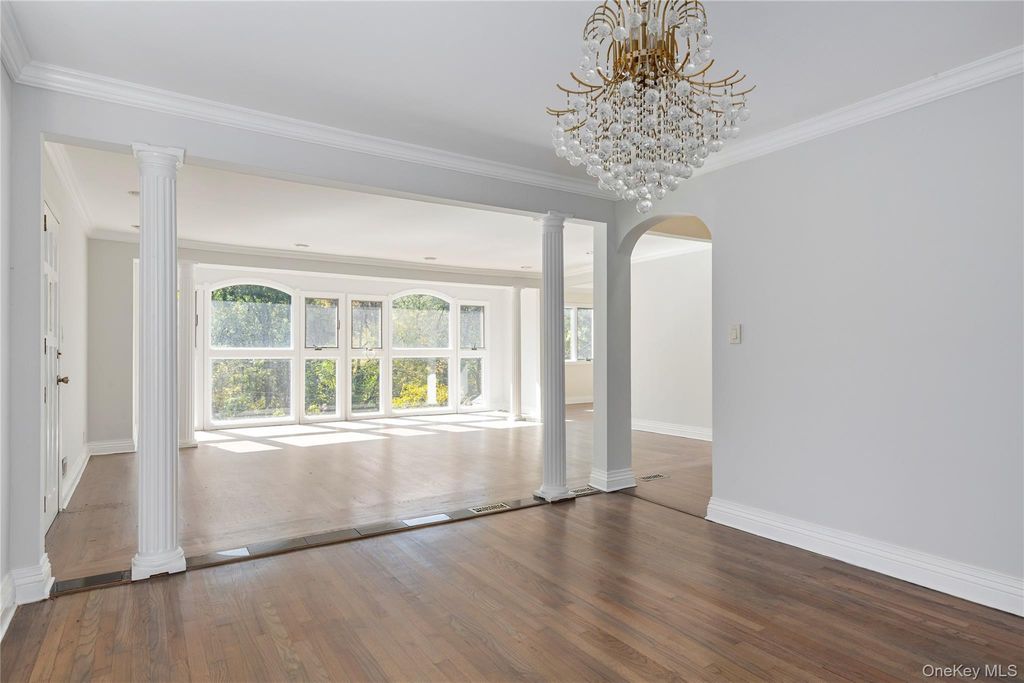 Photo of 7157 Douglaston Parkway, Little Neck, NY 11362 (MLS # 927358)