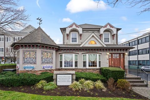 29 Green Street Huntington NY 11743