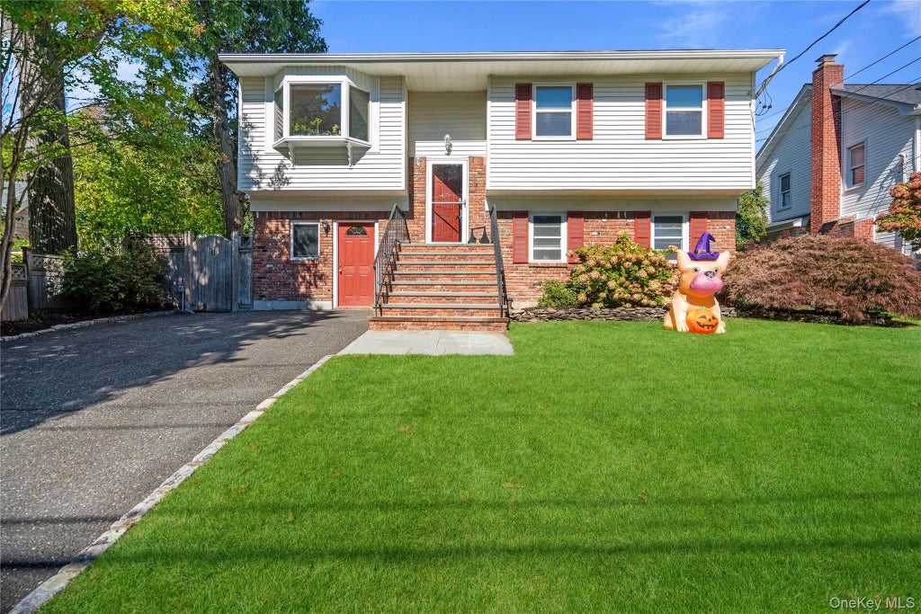 Photo of 37 Bellecrest Avenue, East Northport, NY 11731 (MLS # 1063667)