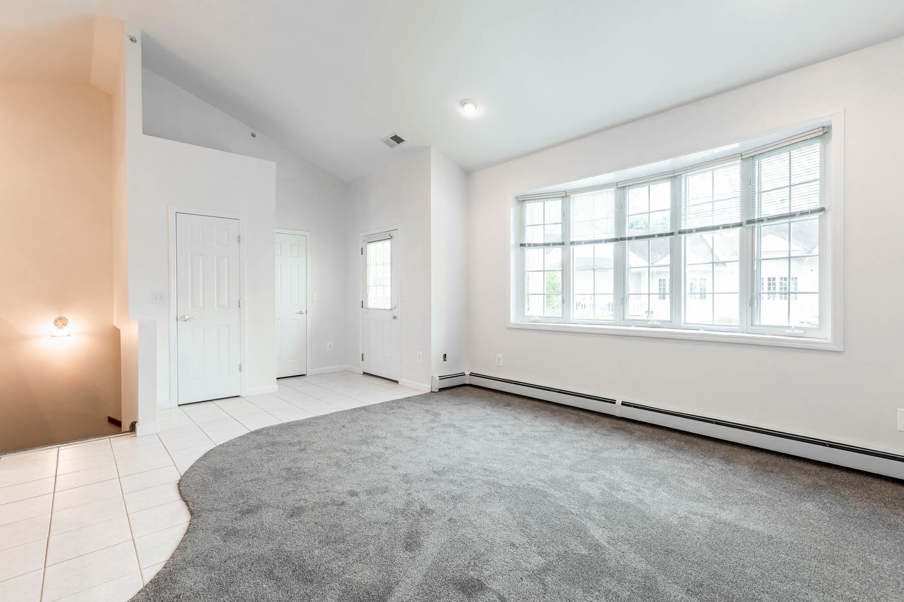 26 Sarah Court, Amityville, New York image 3