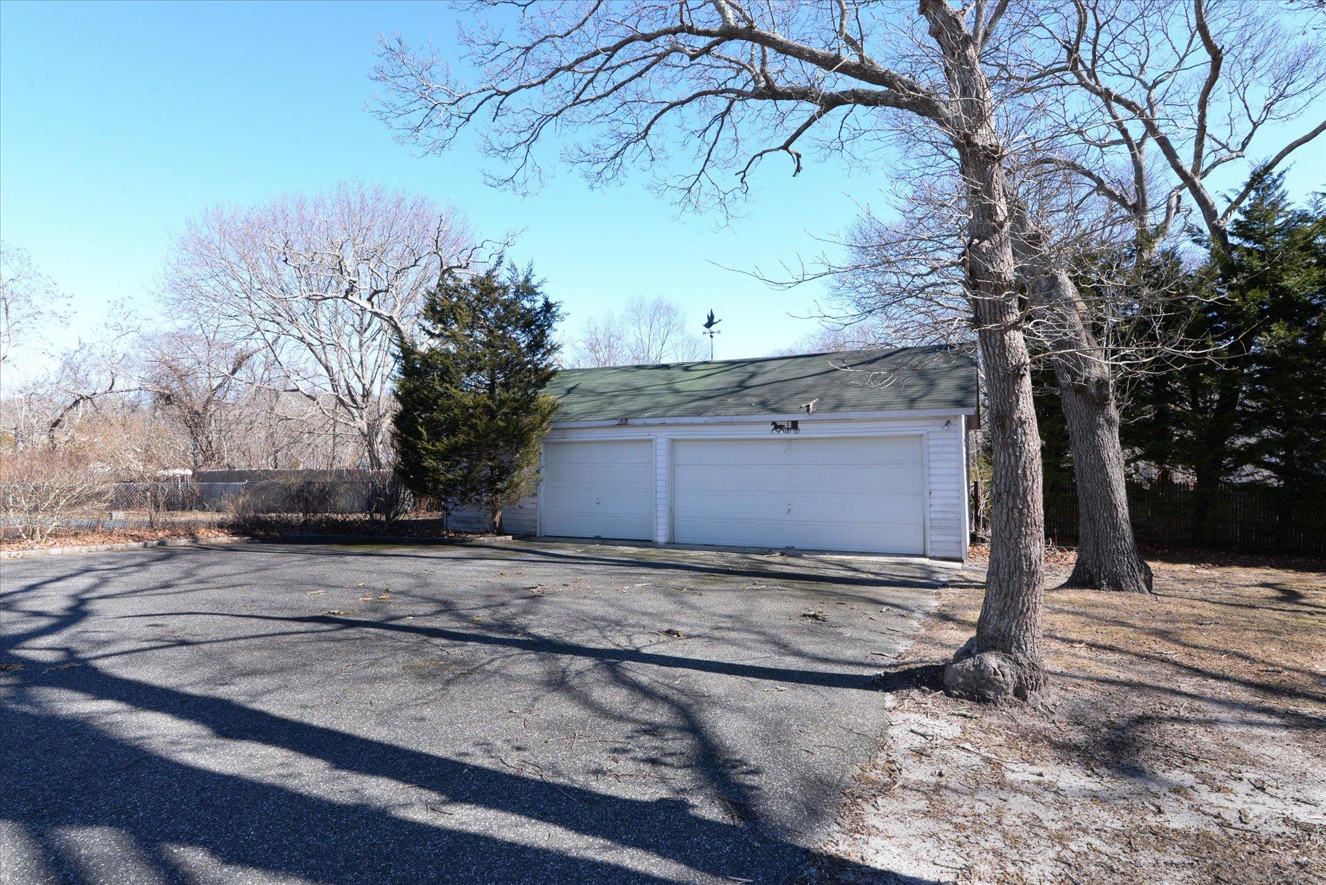 12 Summit Boulevard, Westhampton, New York image 13