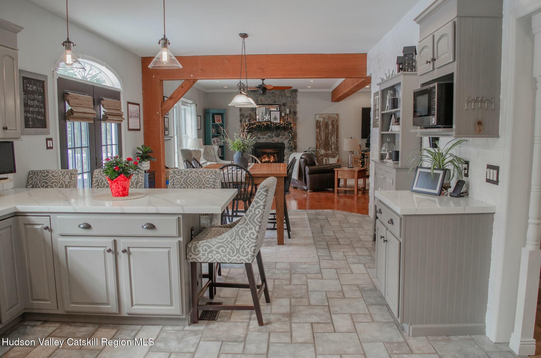 130 Laurel Lane, Saugerties, New York image 8