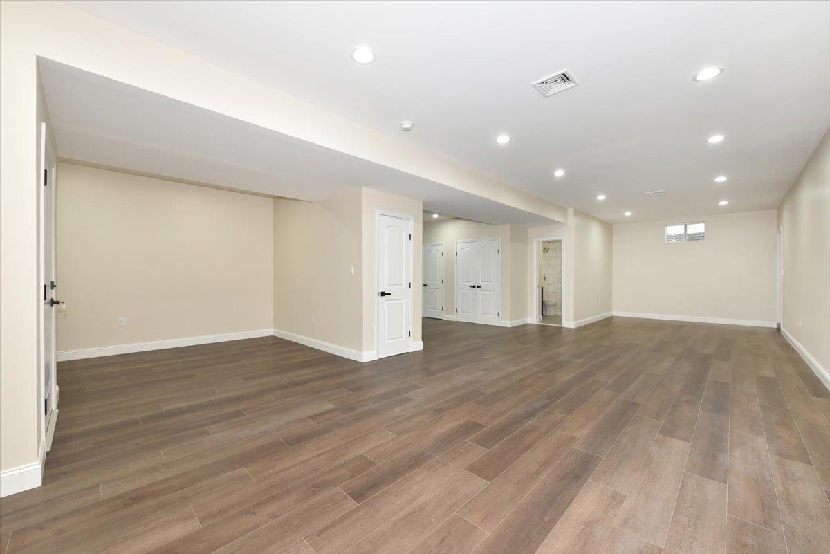 340 Starke Avenue, East Meadow, New York image 37