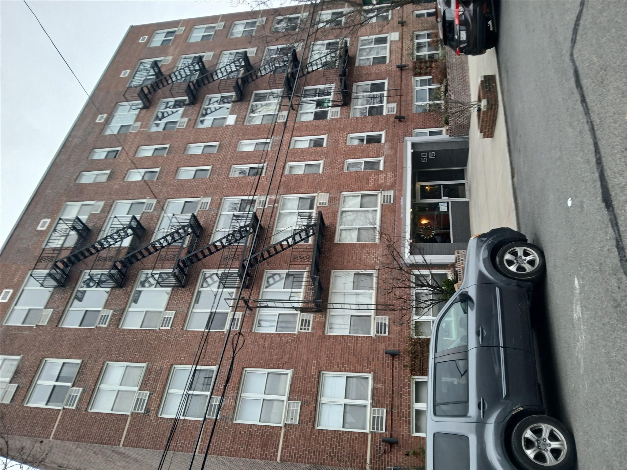 50-15 39 Street #1G, Sunnyside, New York image 1