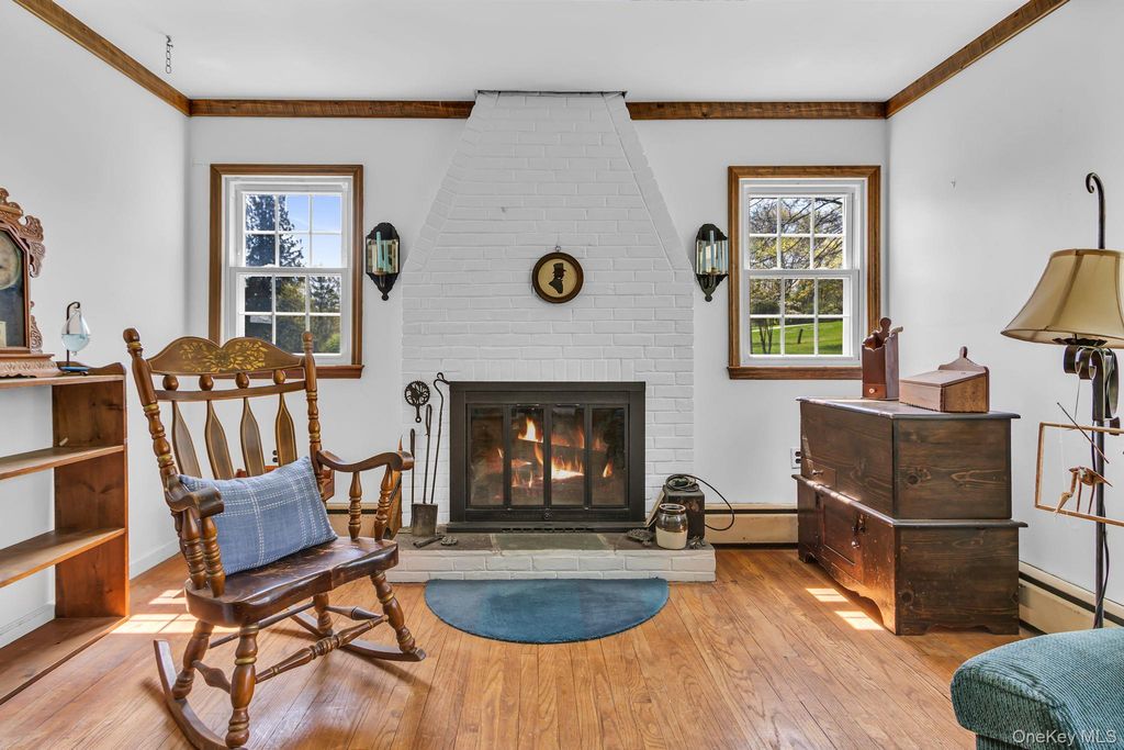 Photo of 10 Otha Drive, Katonah, NY 10536 (MLS # 984470)