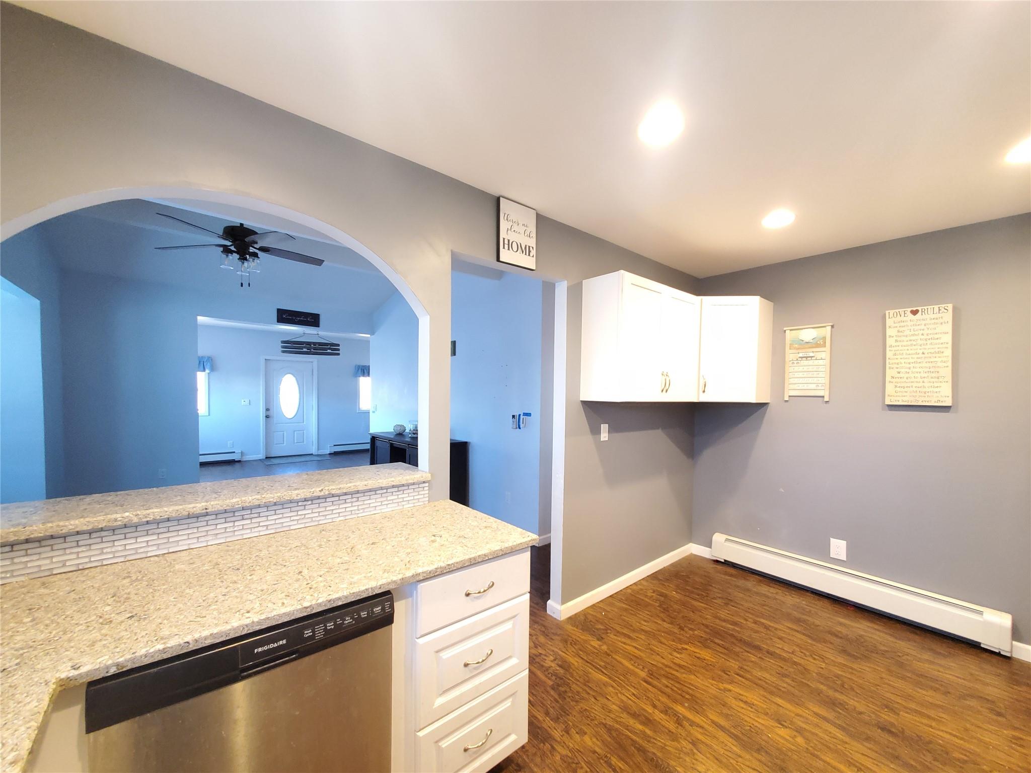 95 W Lake Promenade Street, Ronkonkoma, Florida image 16