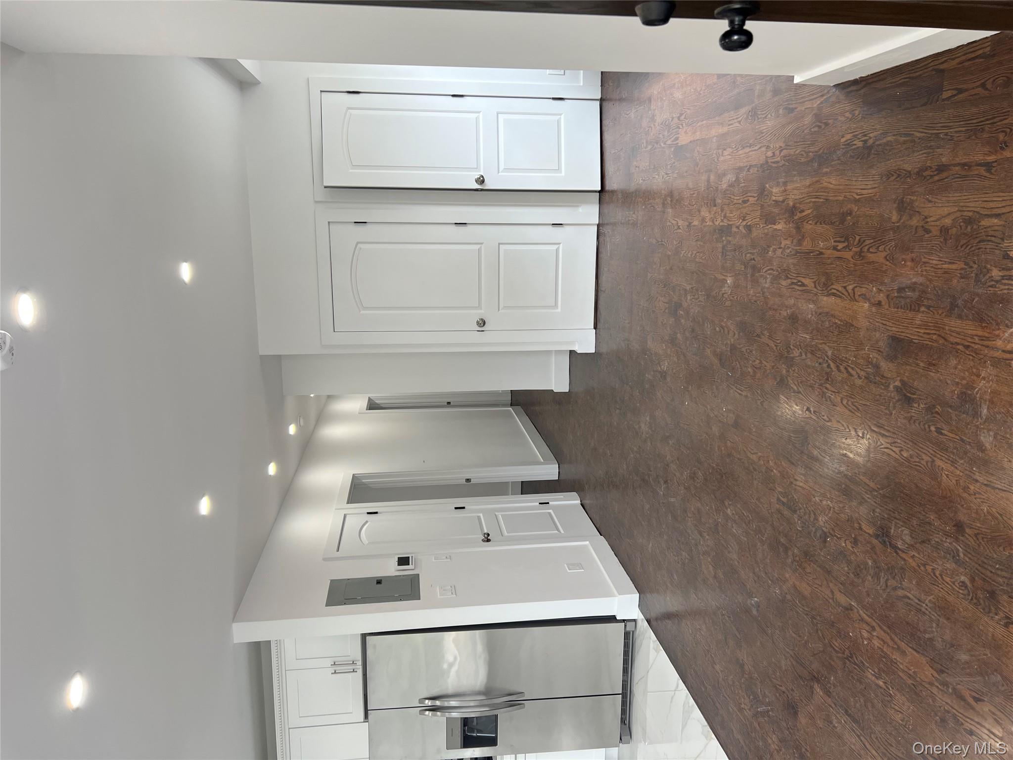 314 South 9th Avenue 1 FL