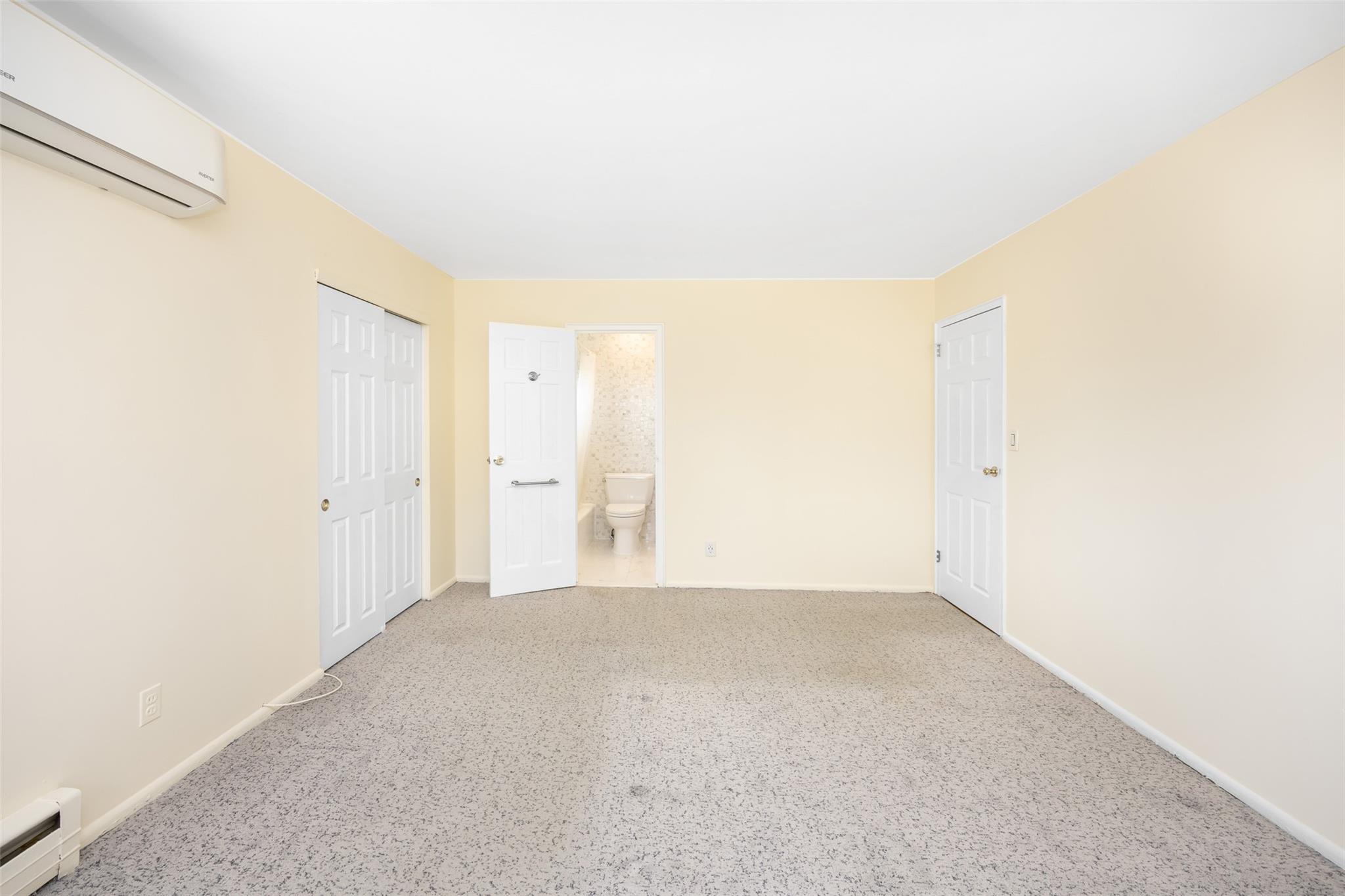21 Garynson Court, Plainview, New York image 10