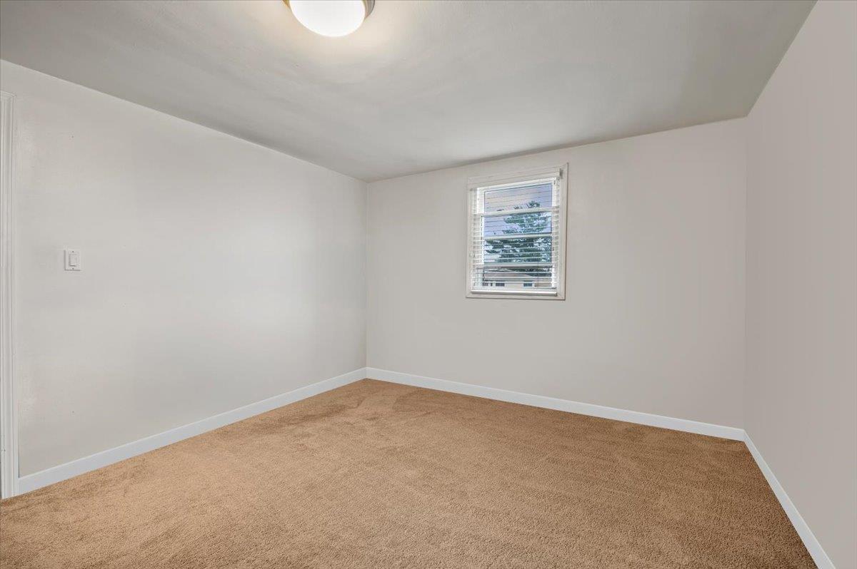 22 Jerome Avenue, Oyster Bay, New York image 22