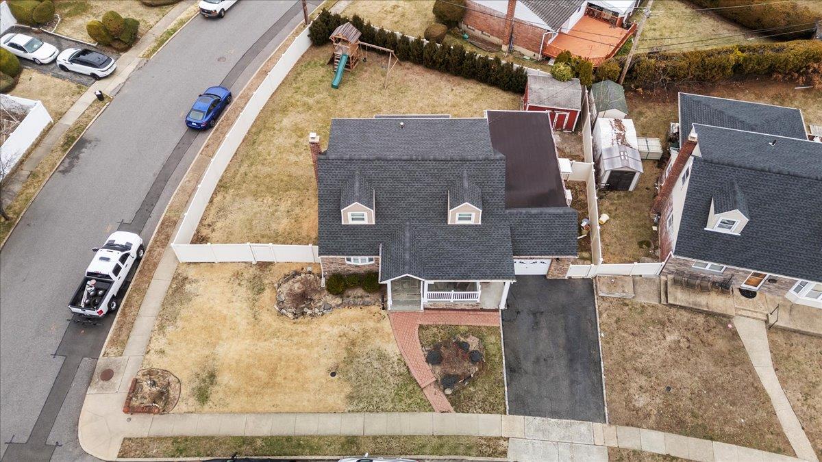 22 Jerome Avenue, Oyster Bay, New York image 31