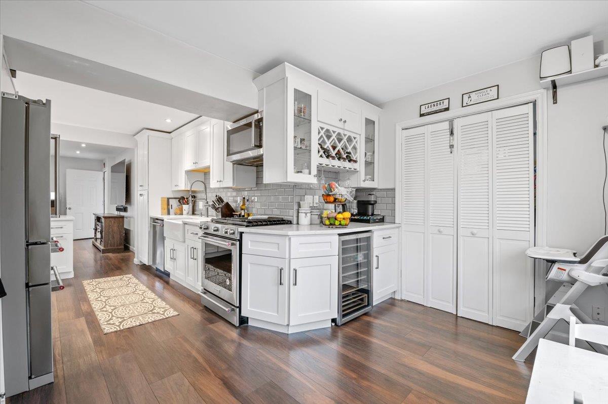22 Jerome Avenue, Oyster Bay, New York image 15