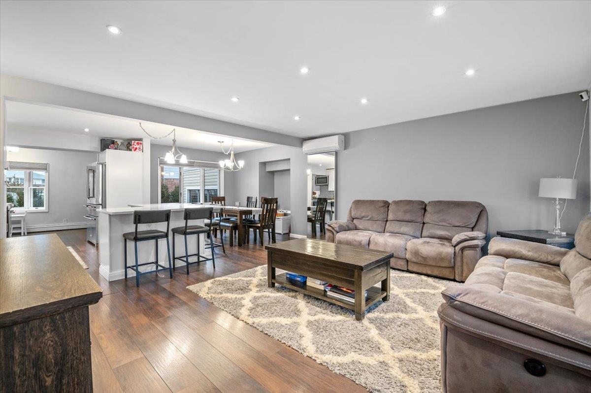 22 Jerome Avenue, Oyster Bay, New York image 4