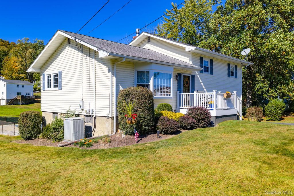 Photo of 11 Knapp Terrace, Goshen, NY 10924 (MLS # 919913)