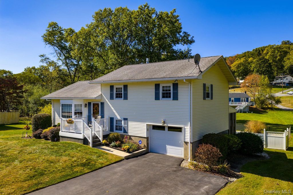 Photo of 11 Knapp Terrace, Goshen, NY 10924 (MLS # 919913)