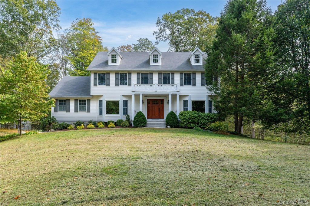 Photo of 31 Lalli Drive, Katonah, NY 10536 (MLS # 964675)