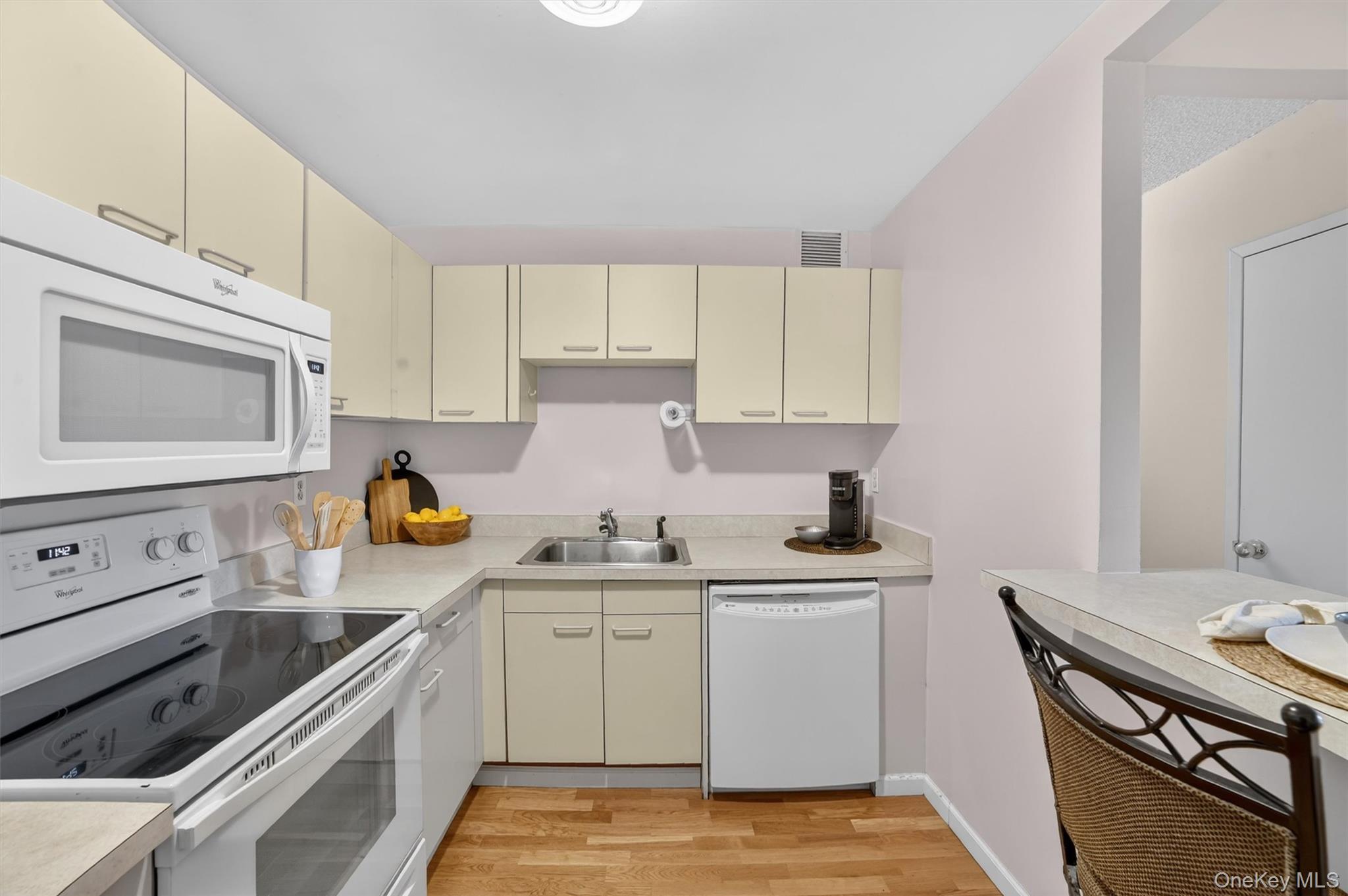 50 Columbus Avenue 620