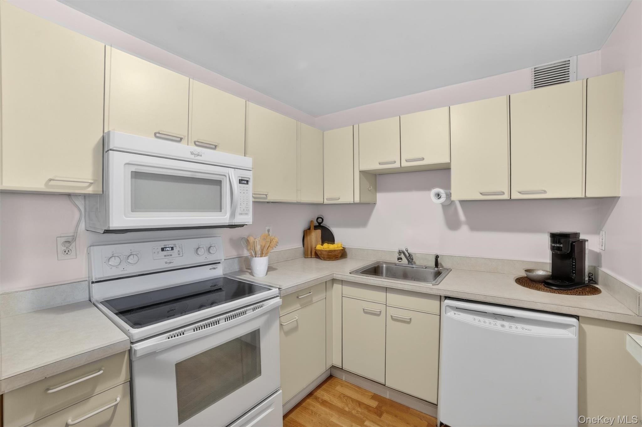 50 Columbus Avenue 620