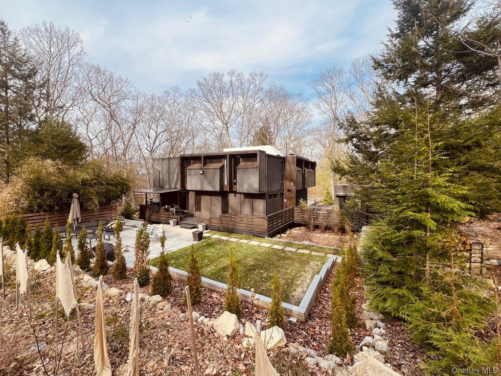 Photo of 20 Fawn Hill Road, Tuxedo Park, NY 10987 (MLS # 990891)