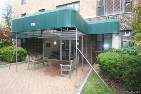 Homes For Sale - 119 E Hartsdale Avenue #4F<br/> Hartsdale, NY 10530