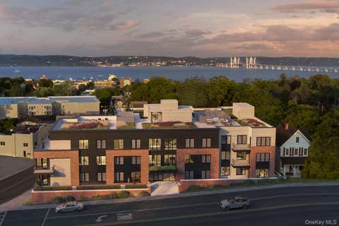 Apartment For Rent - 7 S Highland Avenue #308<br/> Nyack, NY 10960