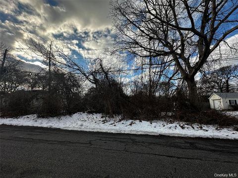 Forest Road Mastic Beach NY 11951