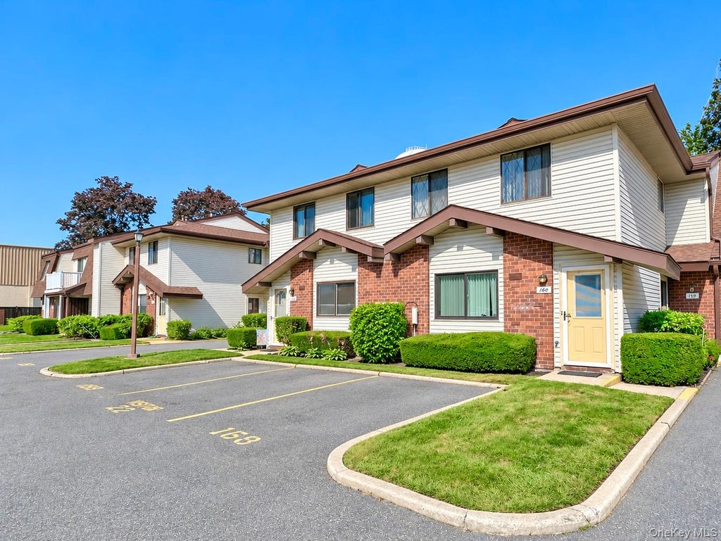 Photo of 162 Cambridge Drive, Copiague, NY 11726 (MLS # 1053844)