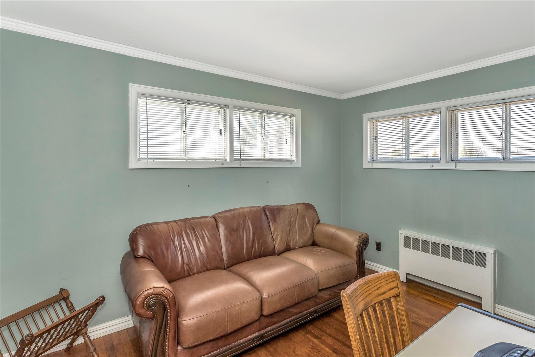 17 Abrew Street, Bay Shore, New York image 17