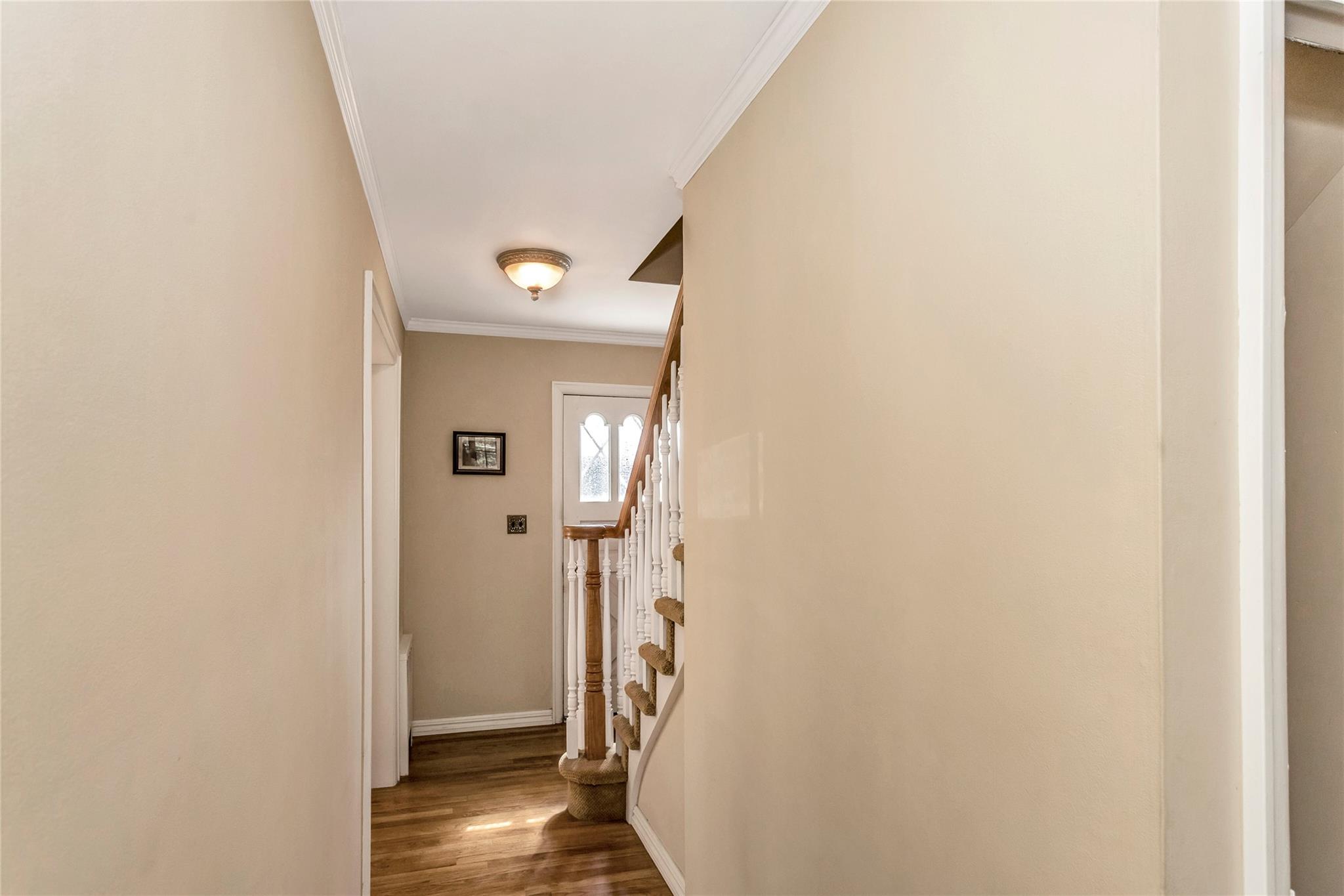 17 Abrew Street, Bay Shore, New York image 5