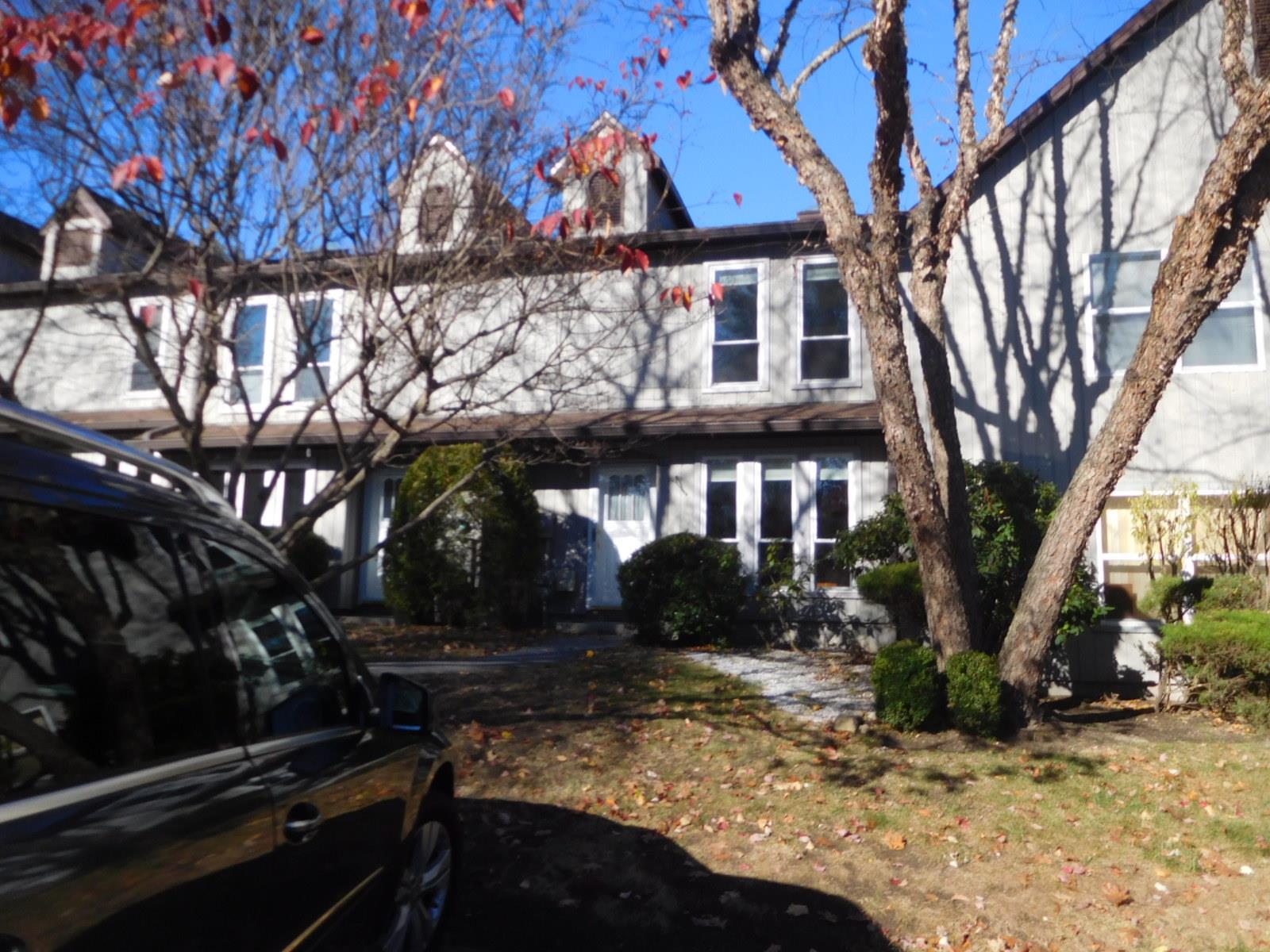 19 Villa Drive #19, Peekskill, New York image 1